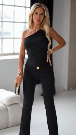 TUTA LINDA